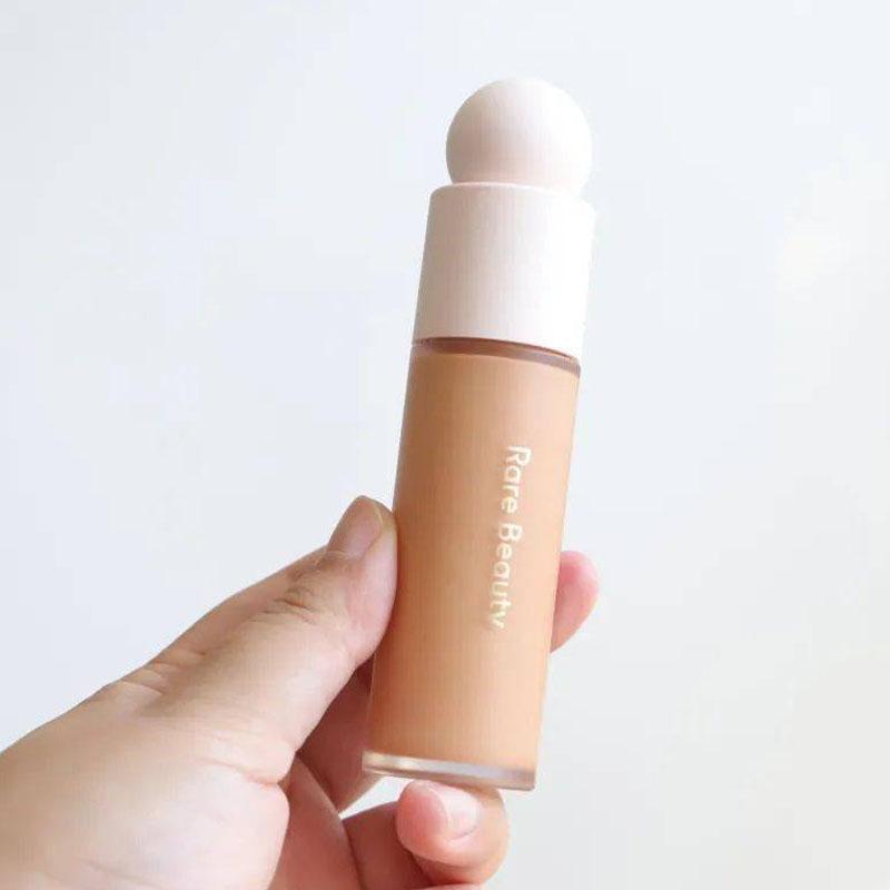 Rare Beauty Matte Touch Weightless Foundation Liquid Blendable Covers Flaws Dark Circles Freckles Acne Coverage Face Base Makeup