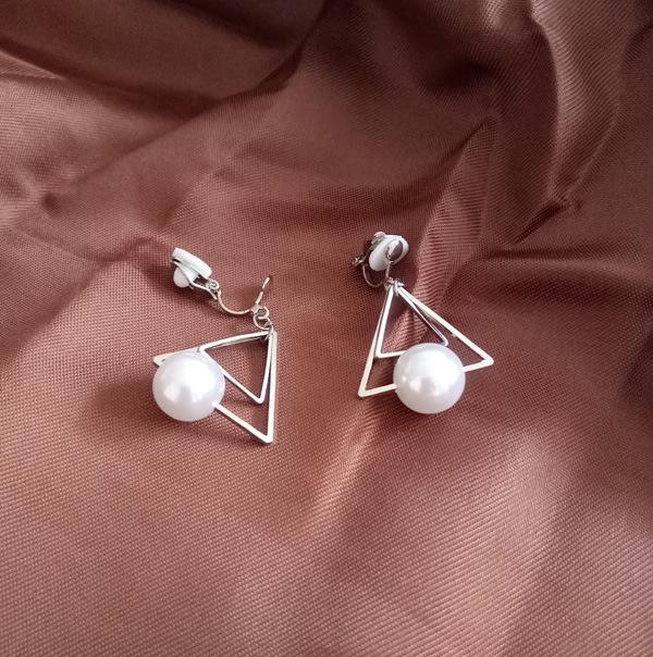 Boucles d'oreilles longues simples rétro imitation perle pour femmes sans trous d'oreilles