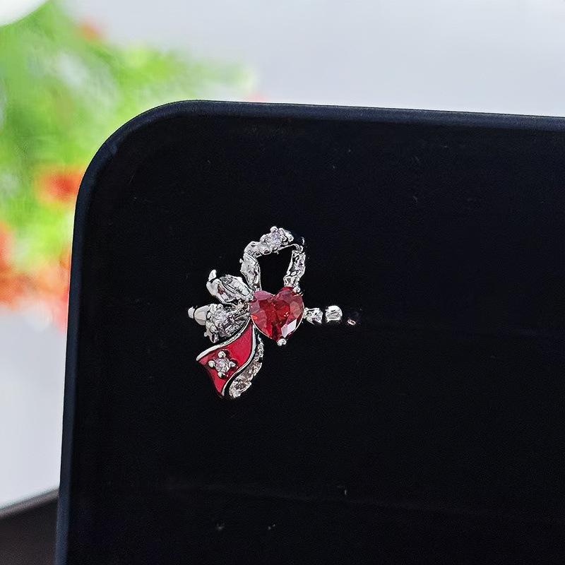 Blood Red Zircon Four-Leaf Clover Love Open Ring Female Retro Niche Design High-End Personality Index Finger Ring Adjustable opening