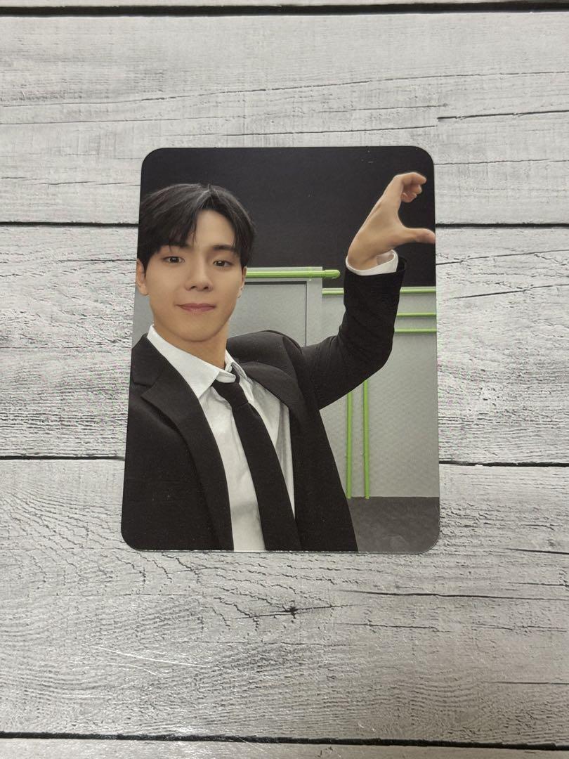 

[USED] LE SSERAFIM Trading Cards