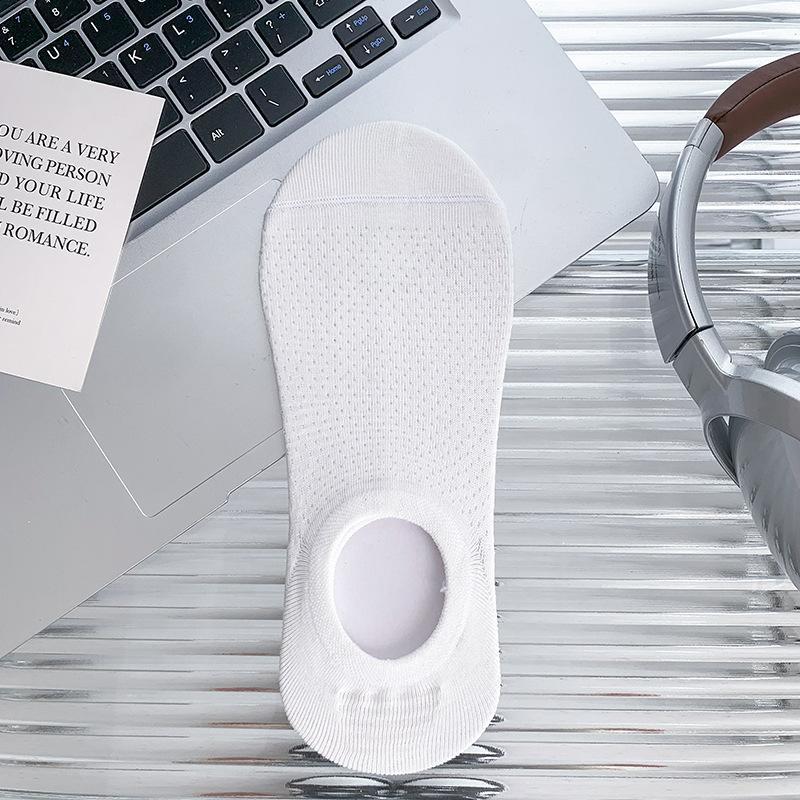 Men's Summer Thin Mesh Breathable Boneless Invisible Socks Silicone Non Slip Heel Socks