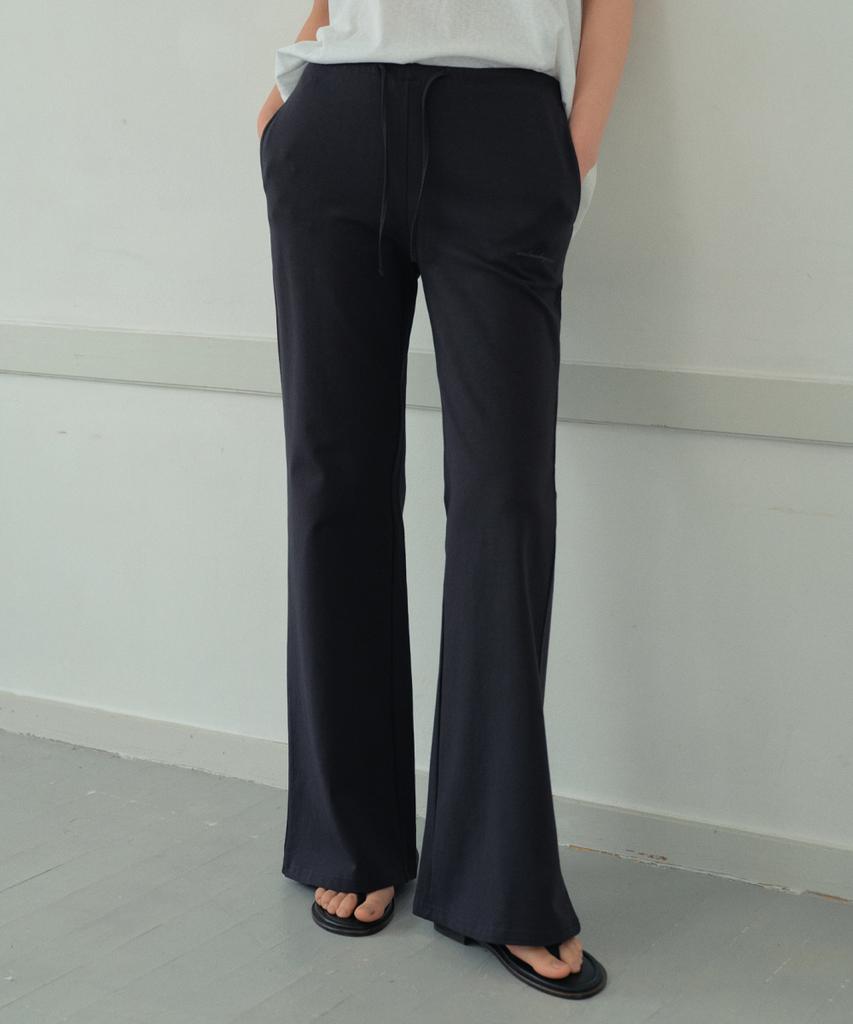 Wednesday Oasis For Woman Semi-High-Waisted Bootcut Pants_Black(Wb6Pt17)
