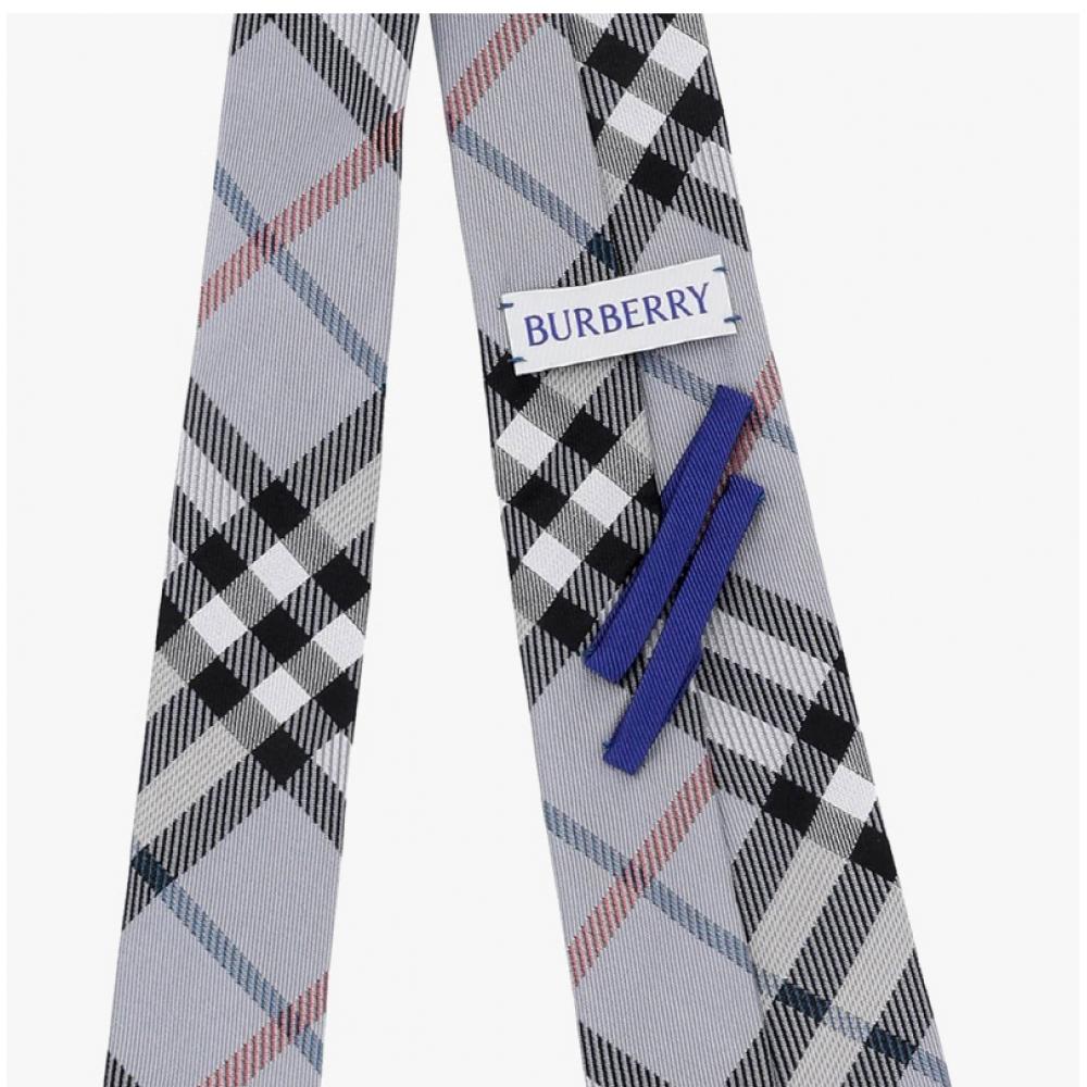 Burberry 8103719 C1840 Karierte Seidenkrawatte