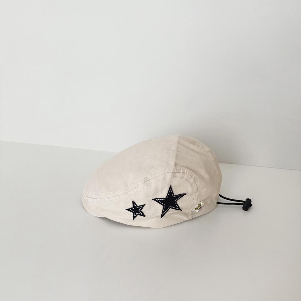 Kids Embroidered Star Beret Baby Newsboy Cap Children Flat Hat Toddler Peaked Cap Cute Casual Headwear 46-50cm (recommended age: 1-4 years) бежевый