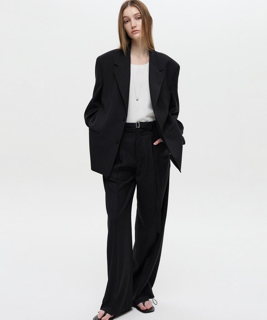 Diaeneseualumeon Belted Striped Slacks Black