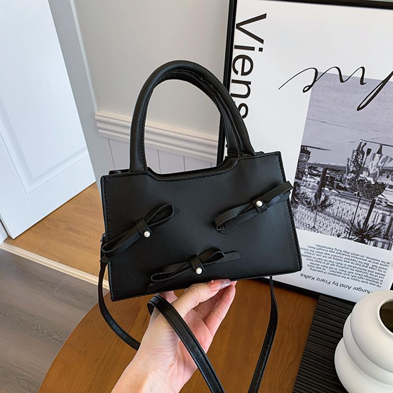 Niche Bow Bag New Cute Small Square Bag Fashionable Versatile Shoulder Bag Commuter Hand Crossbody Bag