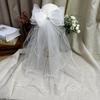 Elegante Velo da Sposa con Doppio Fiocco: Squisito Tocco di Pizzo Per il Tuo Velo da Sposa con Fermaglio Bianco Sacro per Acconciatura da Sposa