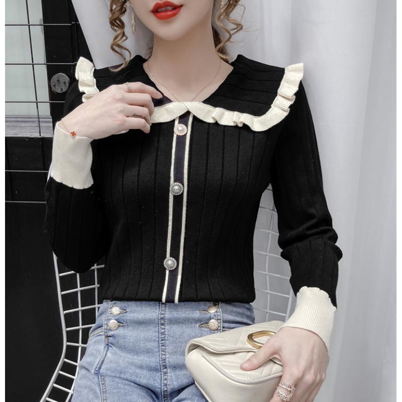 Autumn and winter new retro contrasting color doll collar sweater women's inner pullover knitted sweater
