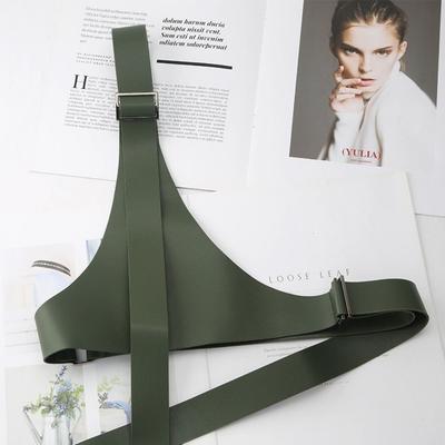 Dámský tělový postroj z PU kůže Nepravidelný design Body Harness Jednoramenný popruh Pás Podzim