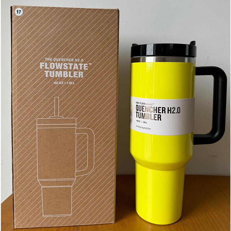 

Чашка-термос з вакуумною ізоляцією з нержавіючої сталі з кришкою з ручкою та кришкою з льодом. 40 OZ