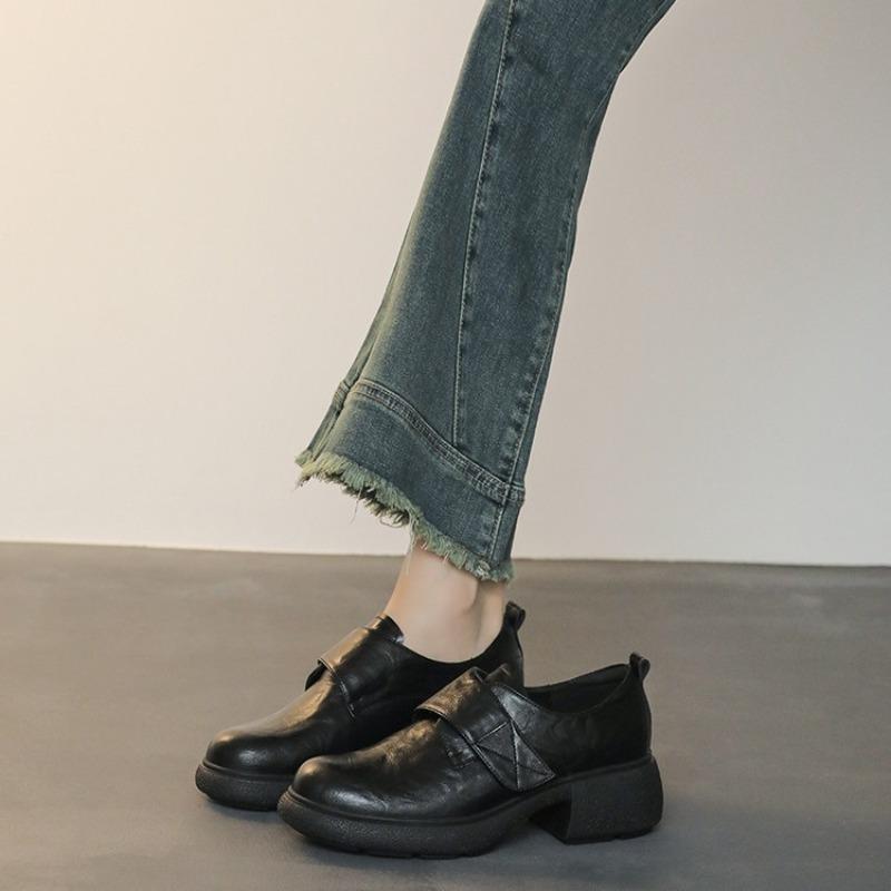 New Thick-soled Women's Shoes - One-piece Round-toe Retro Leather Shoes with Thick Heels, Single Sole Shoes