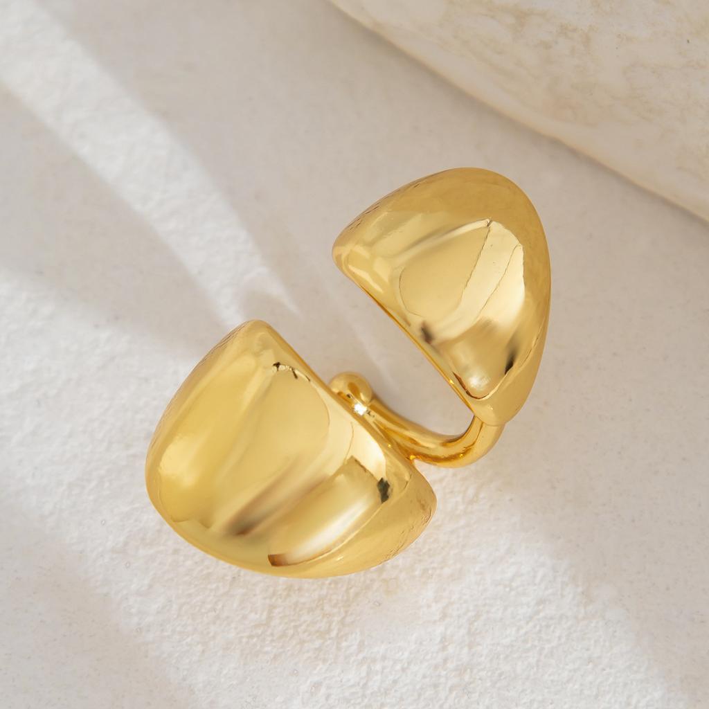 1Pc Goth Geometric Metal Clip Earrings Women Trendy Glossy C Shape No Piercing Fake Cartilage Ear Cuff Y2K Jewelry Accessories