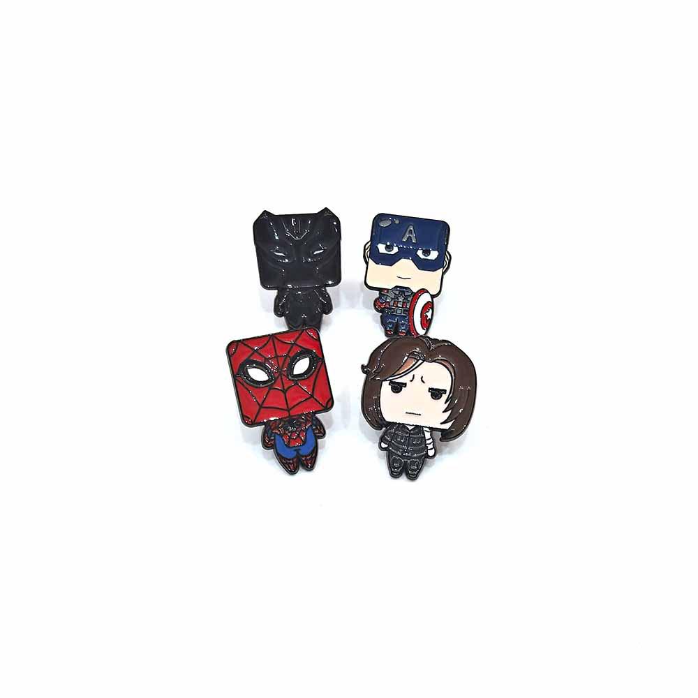 Marvel Q Superhero Brooch: Classic Avengers Spider-Man & Captain America Badge.