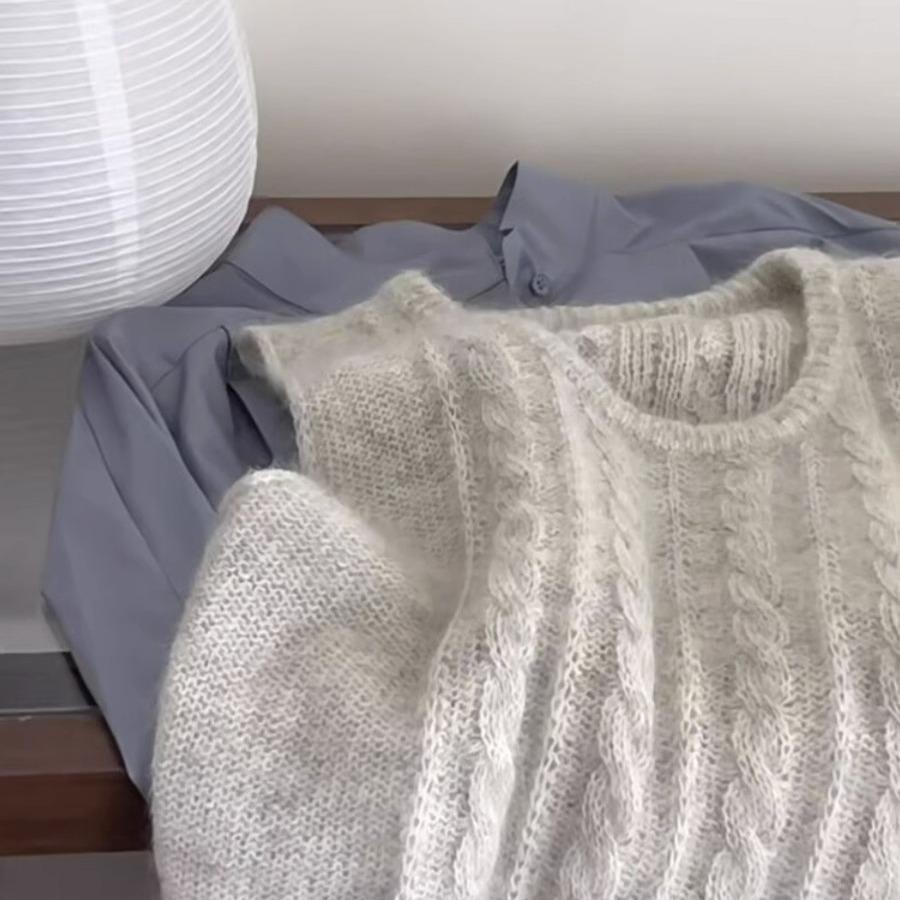 2024 Autumn High-End Women's Soft Layered Knitted Round Neck Vest Sweater