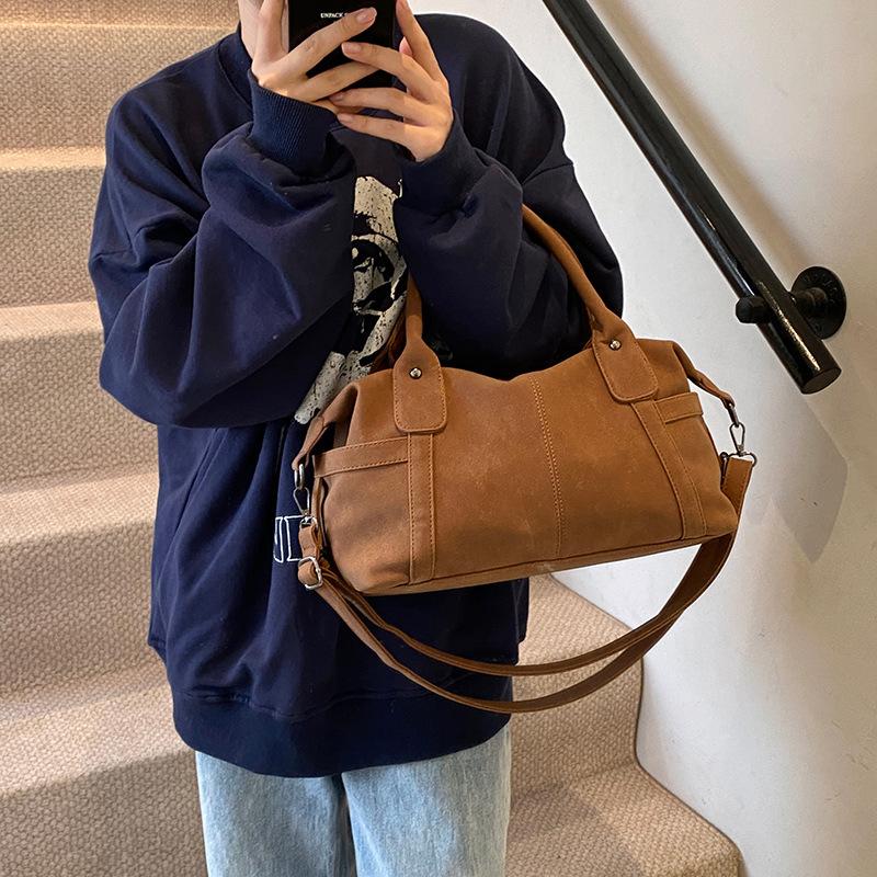 Retro tote bag women's autumn and winter new fashion matte shoulder bag large capacity commuter messenger bag