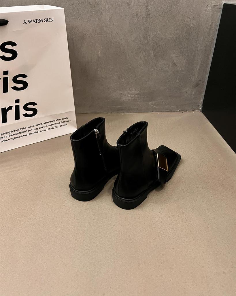 2025 Women's Korean Style Chelsea & Martin Ankle Boots: Street-Chic, Flat, Short Design