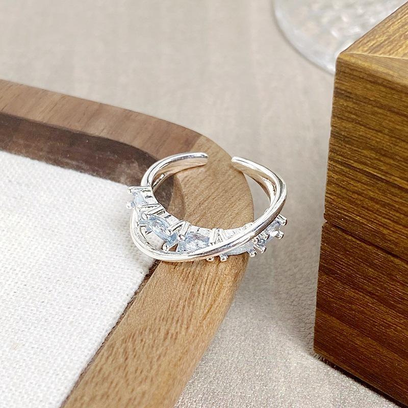 [Ice Crystal Butterfly Shadow] Sea Blue Zircon Exquisite Butterfly Opening Ring Light Luxury Niche Super Immortal Stacked Ring Woman