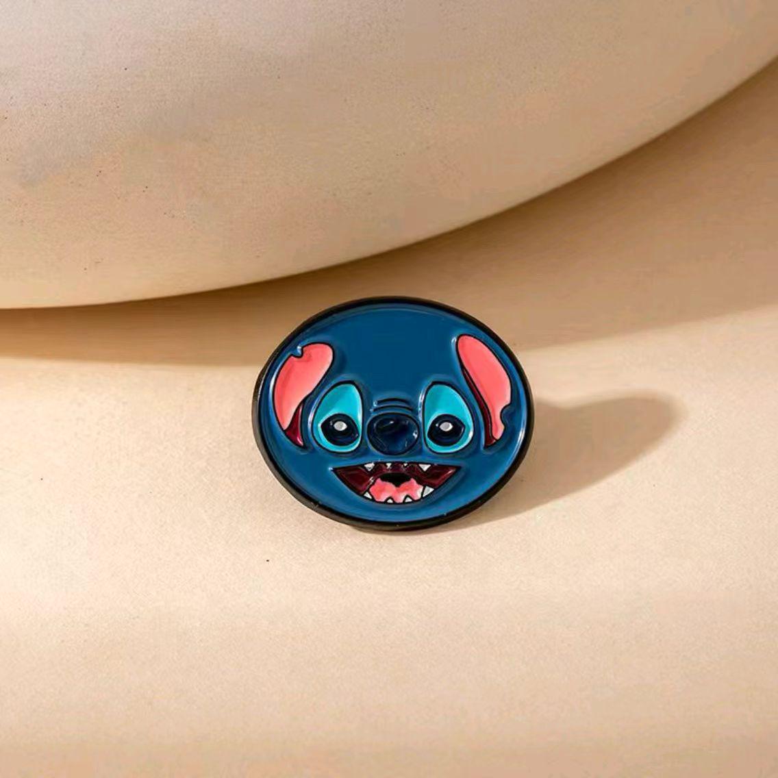 Cute Cartoon Stitch Alloy Brooch with Drip Oil Pendant