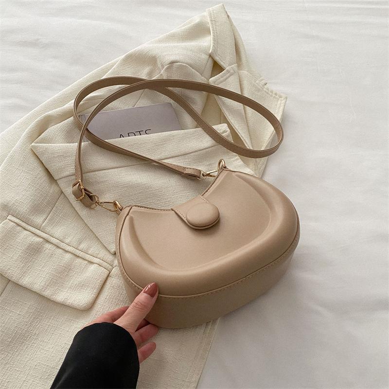 High-value Niche Design Bag Women's 2025 Summer New Women's Bag Messenger Bag Shoulder Armpit Bag