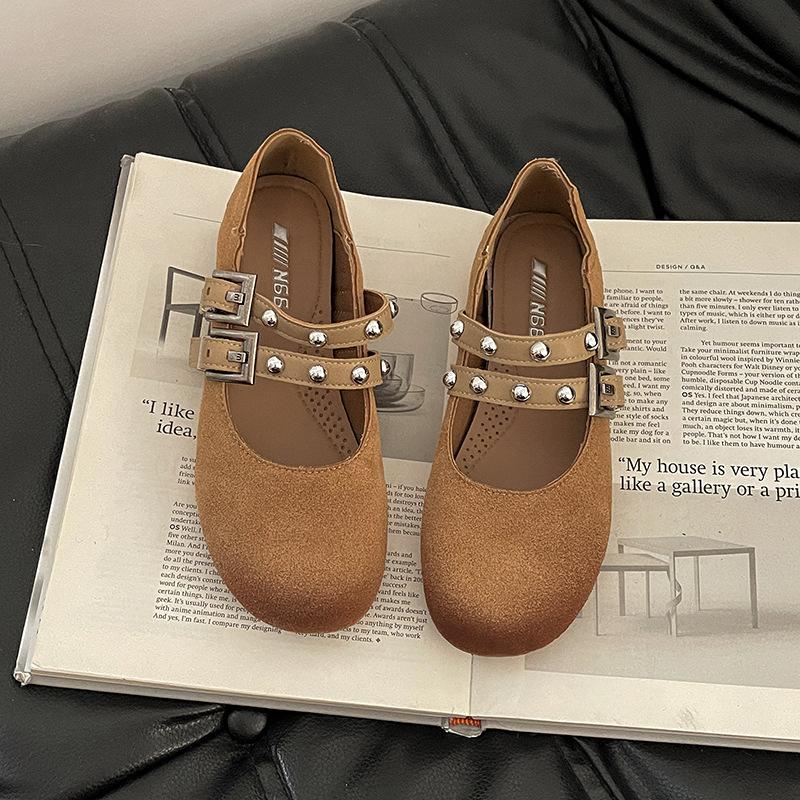 Retro style cross buckle women's Mary Jane shoes autumn fashion round head comfortable wear wedge heel single shoes small leather shoes