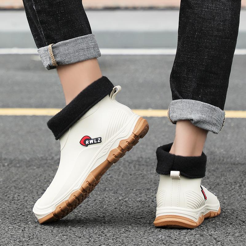 Spring and Autumn Short Rain Shoes Trendy Men's Fashion Rain Boots Urban Outdoor Wading Shoes Waterproof Glue Shoes Fleece Cover Thermal Rubber Shoes