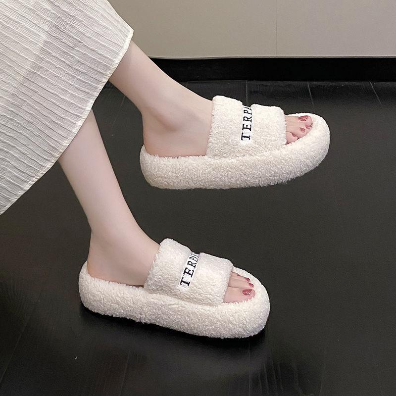 Thick-bottomed fluffy slippers women's high-end outer wear 2025 autumn and winter new home cotton slippers lamb wool one-word drag