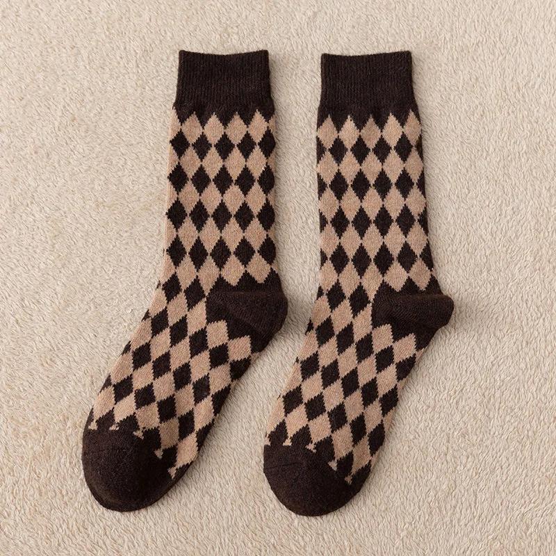 Retro Warm Middle Tube Women Socks Rhombus Harajuku Student Floor Sleeping Socks Autumn Winter Thermal Socks