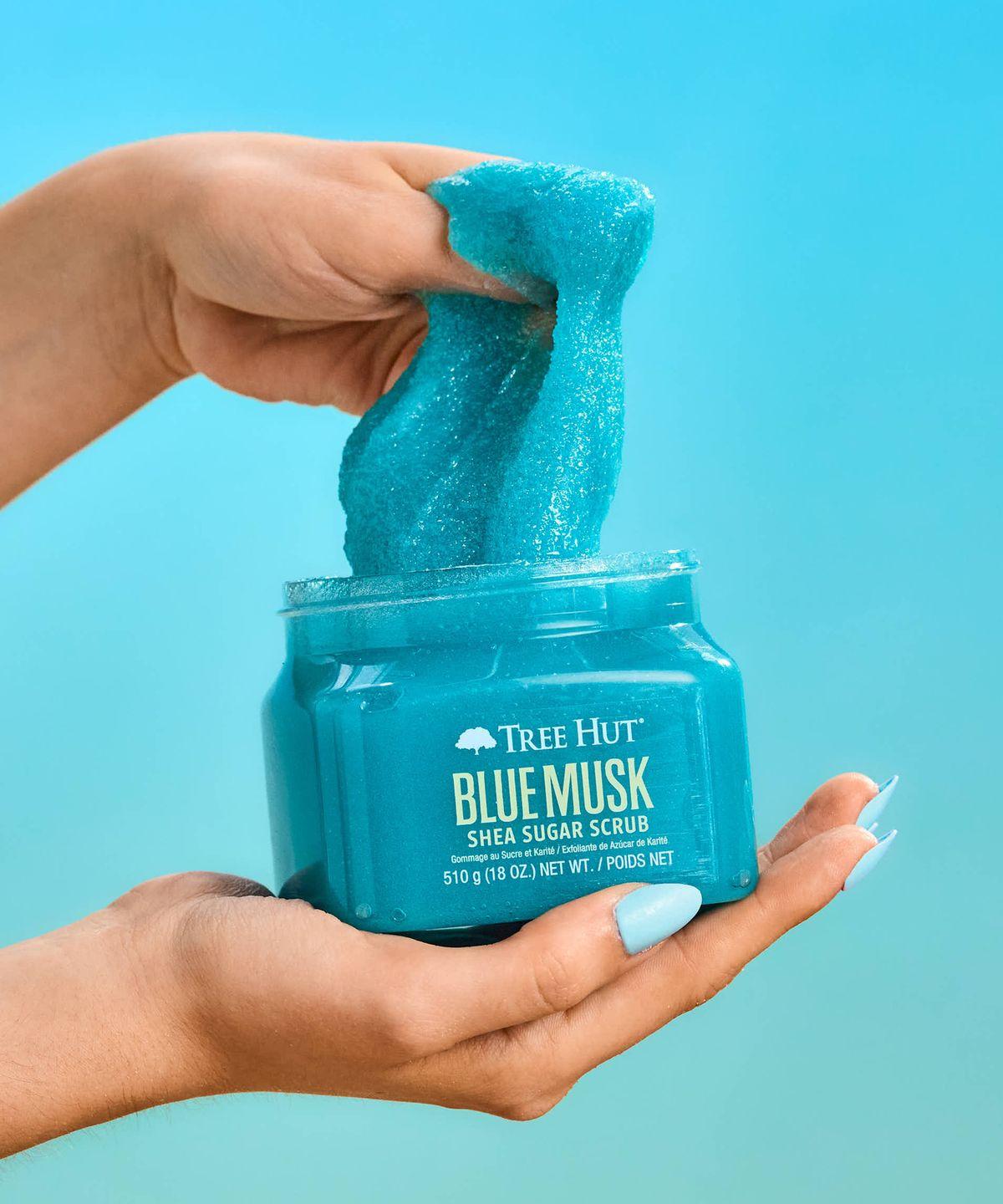 Tree Hut Shea Sugar Scrub Blue Musk