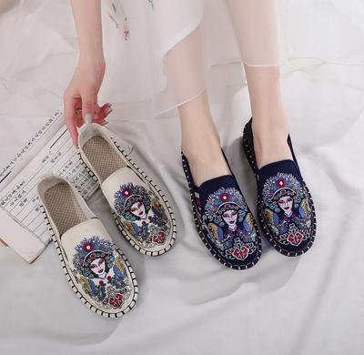 Zapatos de tela de estilo étnico, zapatos planos bordados, mascarilla de estilo antiguo, hilo de coser de un pedal, zapatos de mujer bordados con bordes bloqueados
