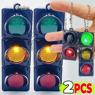 1/2Pcs Simulation Electronic Traffic Light Keychain Pendant Mini Pedestrian Light LED Light-emitting Toy Kids Cognitive Toy Gift