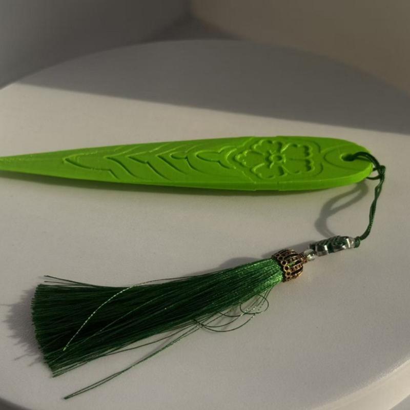 Cartoon K-Pop Demon Hunter Zoey Role-Playing Props Plastic Accessories Handmade Halloween Decoration Pendant Party Gifts