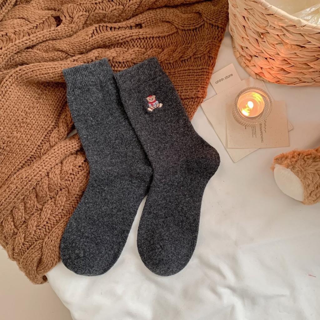 Winter and Autumn Children's Solid Color Bear Embroidered School-style Warmth-Keeping Women's Socks, Fashionable Wool Plush Socks for Women