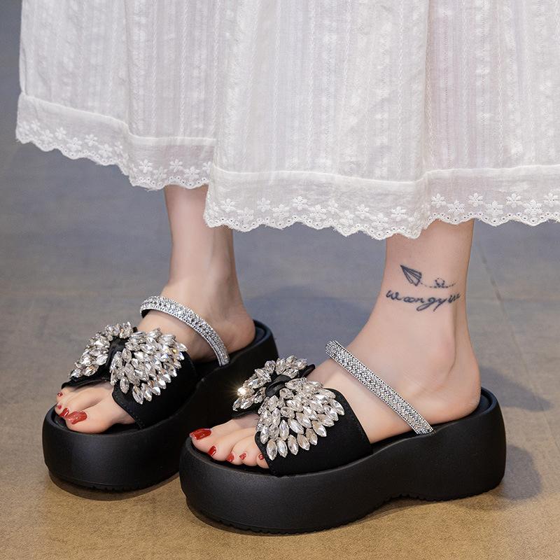 Premium Slippers Female Summer Wear Rhinestones Fashion Fairy Style with Skirt 2025 New Muffin Thick-bottomed Sandals