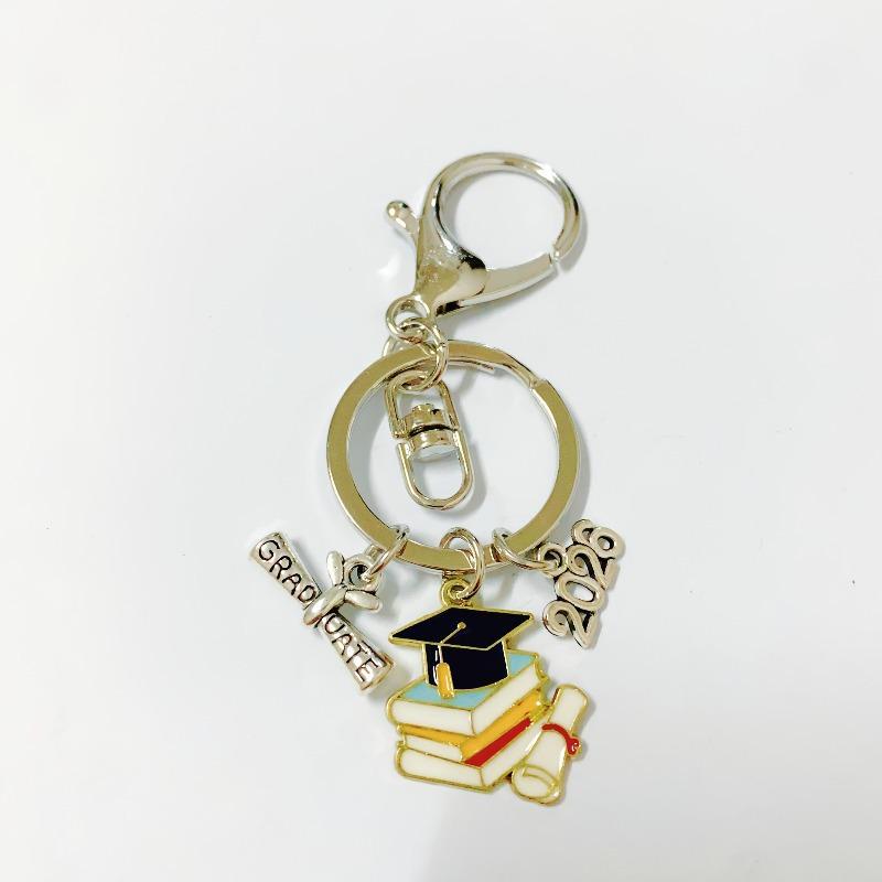 2026 Alloy Drip Oil Graduation Cap Keychain Pendant - Student Souvenir