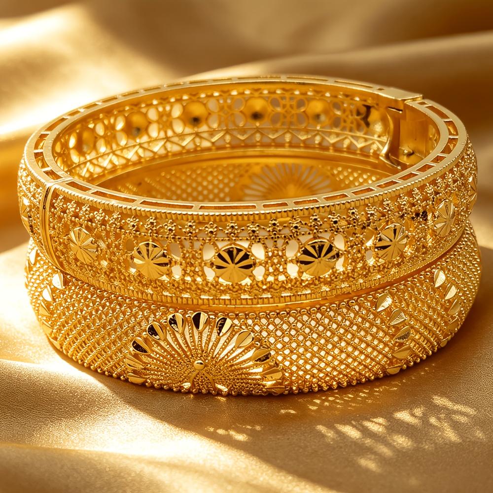 2A luxurious golden bohemian floral bracelet, suitable for both men and women, an ideal accessory for brides, weddings, parties, gatherings, and