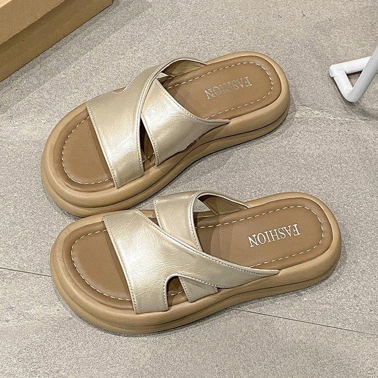 

Slippers women s summer outer wear 2025 new high-end skirt comfortable and not tired feet seaside beach one-word drag 40 шампанского