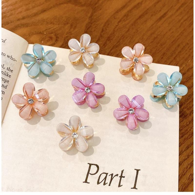 5/10PCS.Spring Camellia Hollow Small Claw Clips for Kids. Minimalist Floral Design, Durable Metal Texture, Secures Bangs Well.
