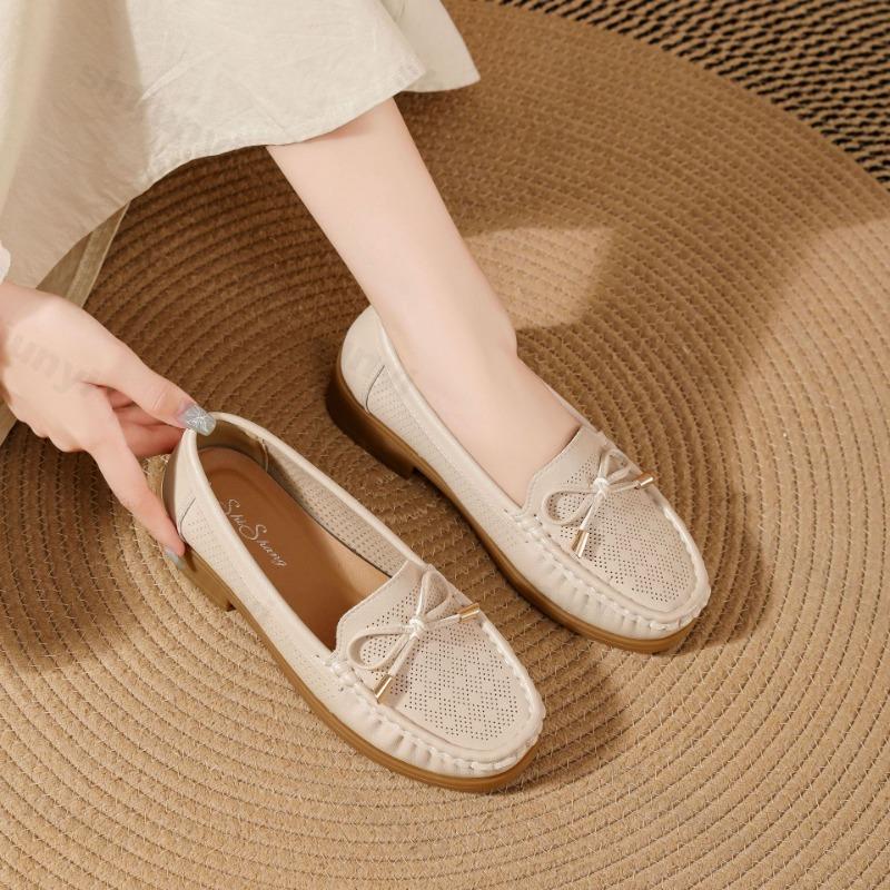 Spring Summer Women's Shoes Soft Soles Lightweight Loafers Hollow Out Breathable Flats Women Non Slip Comfortable Casual Shoes
