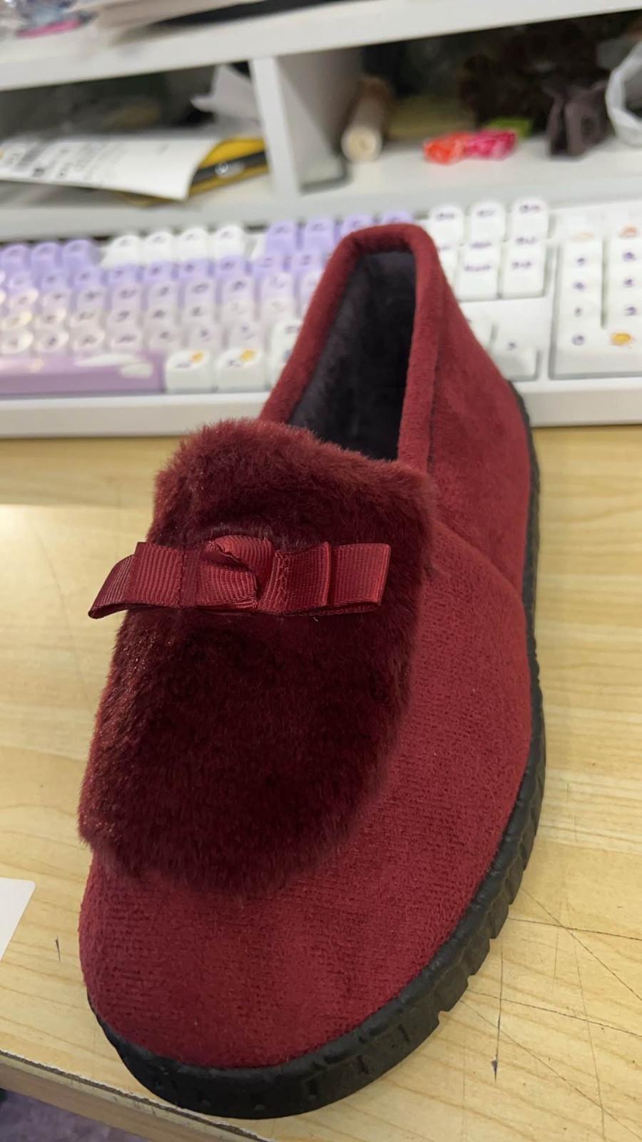 

Winter Warm Cotton Slippers For Women, Indoor Flat Bottom Warm Bag, Cotton Shoes With Soft Sole, Hairy Postpartum Home 40 червоний