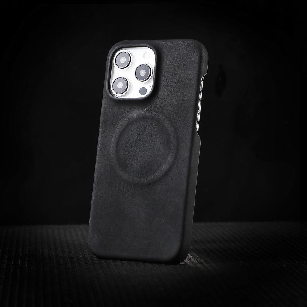 Suede Magnetic Case for iPhone 17 Pro Max: Skin-Feel, Half-Wrapped, Drop-Proof Protective Cover