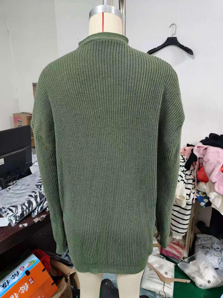 European Style Women's V-Neck Solid Color Sweater 2024