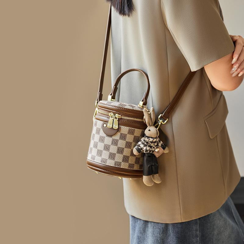 Mrs. Qiao Handbag Women's 2025 New Fashion Bucket Bag Small Crossbody Handbag Cylinder Bag Vintage Women's Bag
