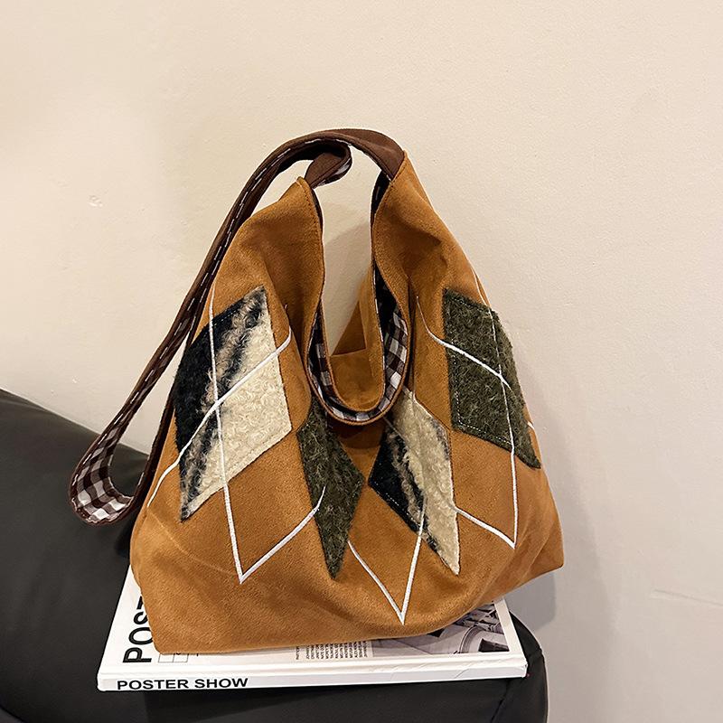 Splicing large-capacity casual 2025 retro winter new simple texture tote shoulder armpit bag