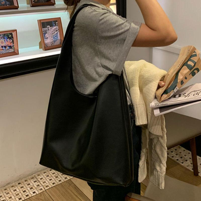 Women s Korean Style Ins Vest Shoulder Bag Niche Design Large Capacity Fashi Versatile Handbag чёрный