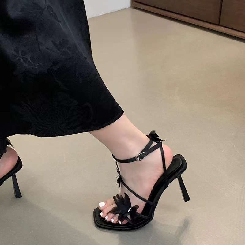 Temperament Bow Strap High Heels Female 2025 Summer New Square Head One-word Strap Stiletto Roman Sandals Fairy