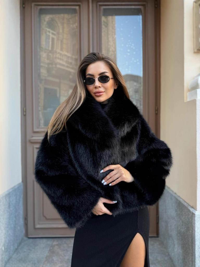 Damski zimowy płaszcz ze sztucznego futra lisa z kołnierzem garniturowym