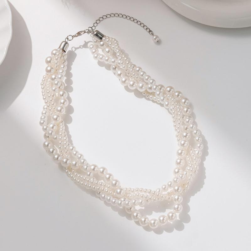 Retro Multi-layer Twist Pearl Necklace Light Luxury High-end Baroque Fashion Collarbone Chain Jewelry