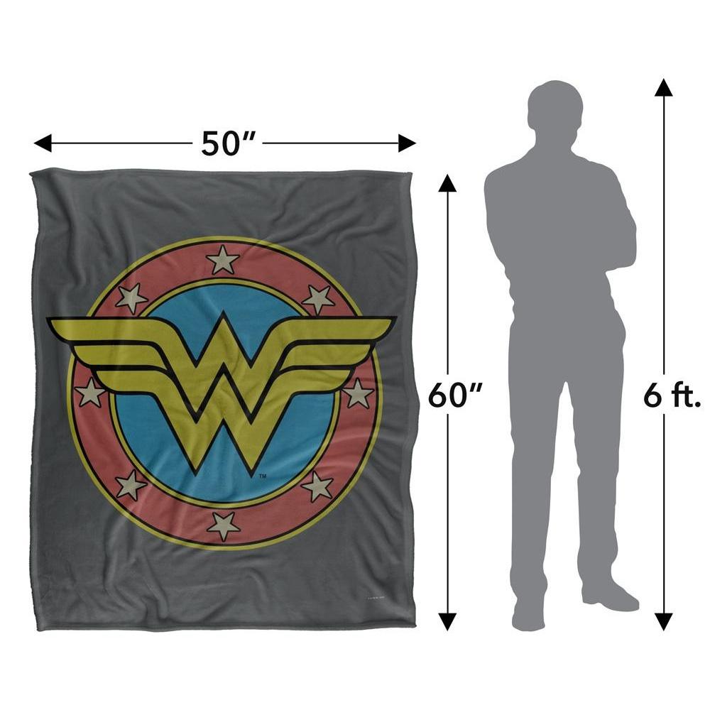 Wonder Woman Vintage Logo Blanket
