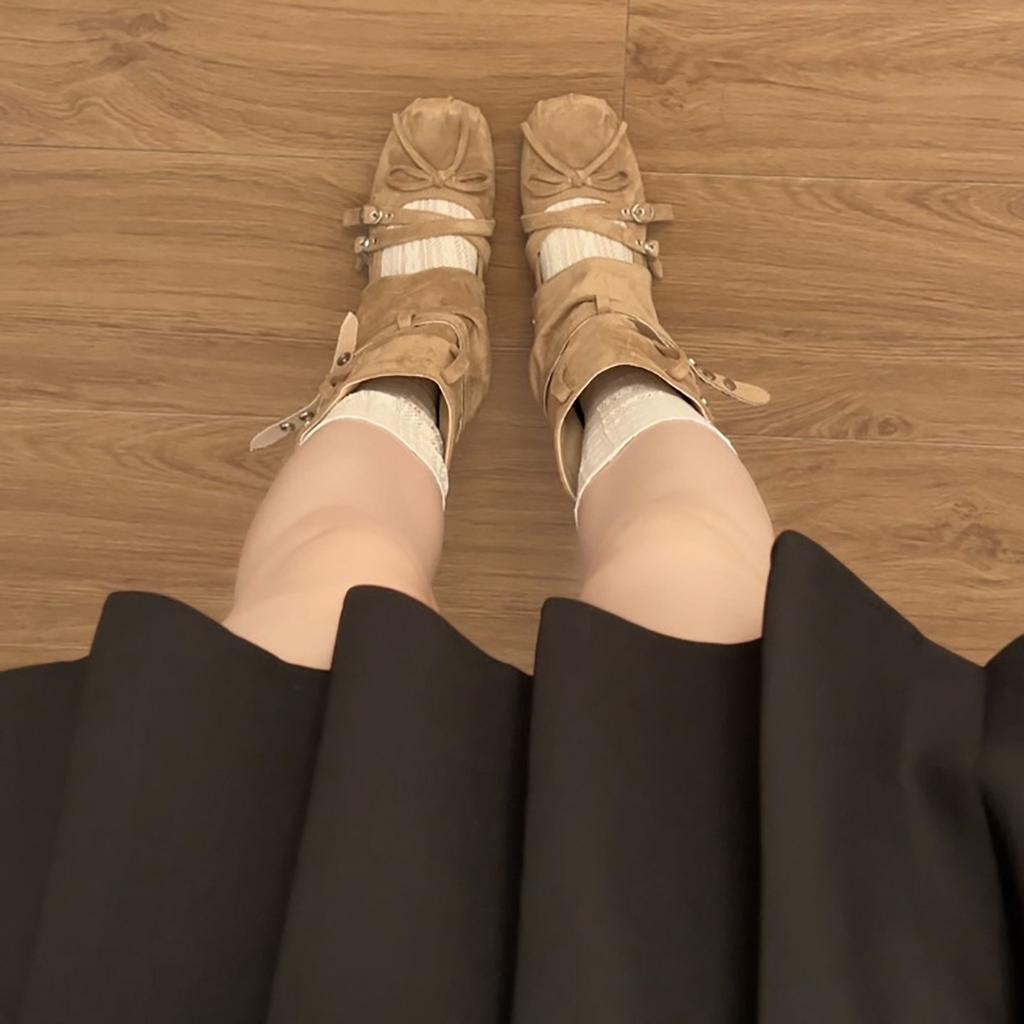 French retro flat bottom shallow mouth Mary Jane single shoes women's summer 2026 new with skirt soft sole versatile two wear short boots