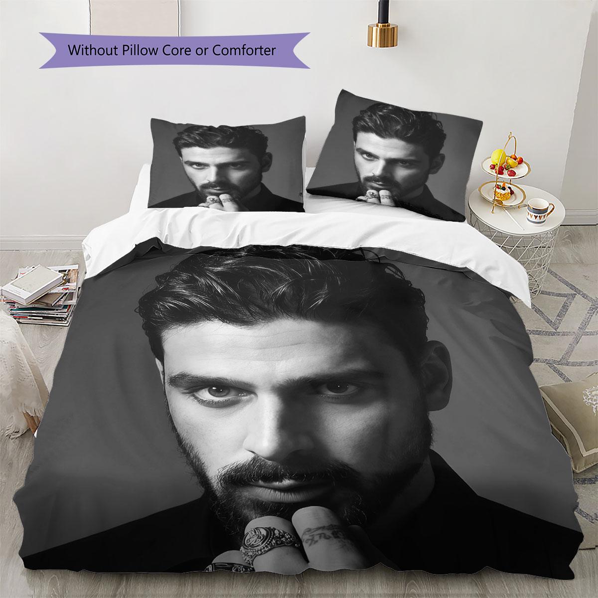 

Michele Morrone Pattern Bedding Quilt Set Quilt Cover Pillowcase Home Decoration Birthday Gift (1 * duvet cover + 2 * pillowcase, without core) 135x200cm